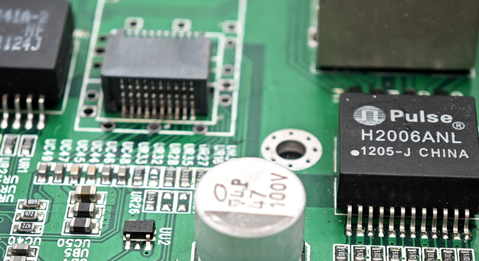 عالمی پی سی بی اے فیکٹریوں میں ٹکنالوجی اور خدمات میں فرق کی کھوج کرنا