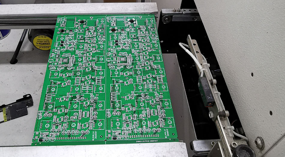 پی سی بی اے فیکٹریوں کی بروقت فراہمی کو یقینی بنانے کے لئے بنیادی عناصر کیا ہیں؟