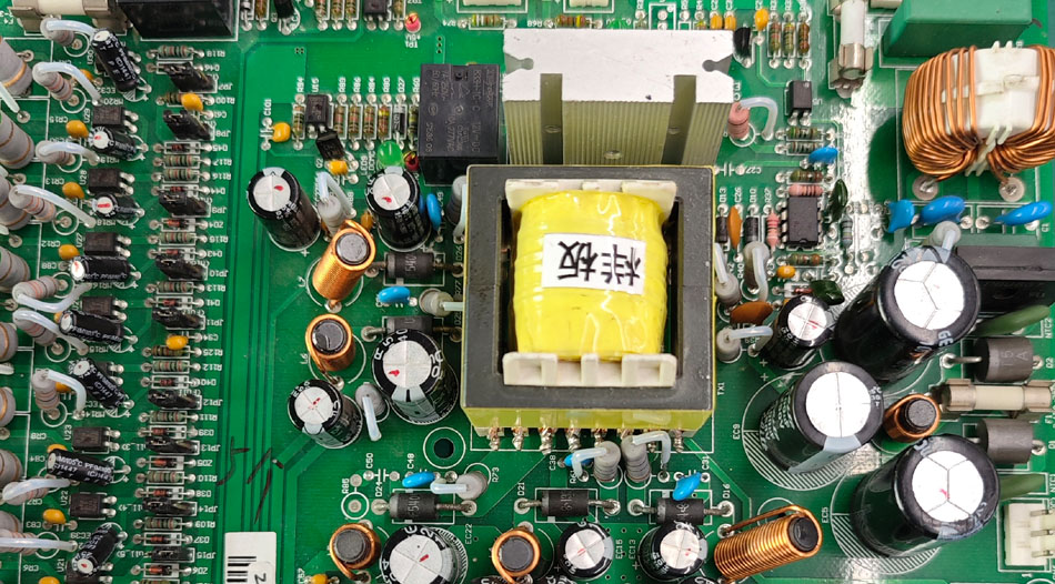 پی سی بی اے فیکٹریوں میں جدید ٹیکنالوجیز منصوبے کے خطرات کو کیسے کم کرسکتی ہیں؟