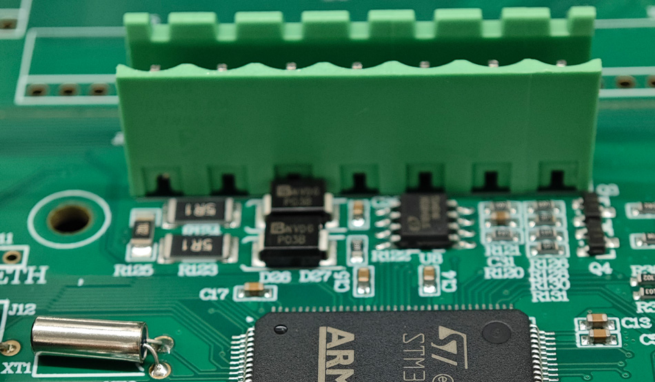 پی سی بی اے فیکٹریاں آٹومیشن کے ذریعے پیداواری لاگت کو کیسے کم کرسکتی ہیں؟